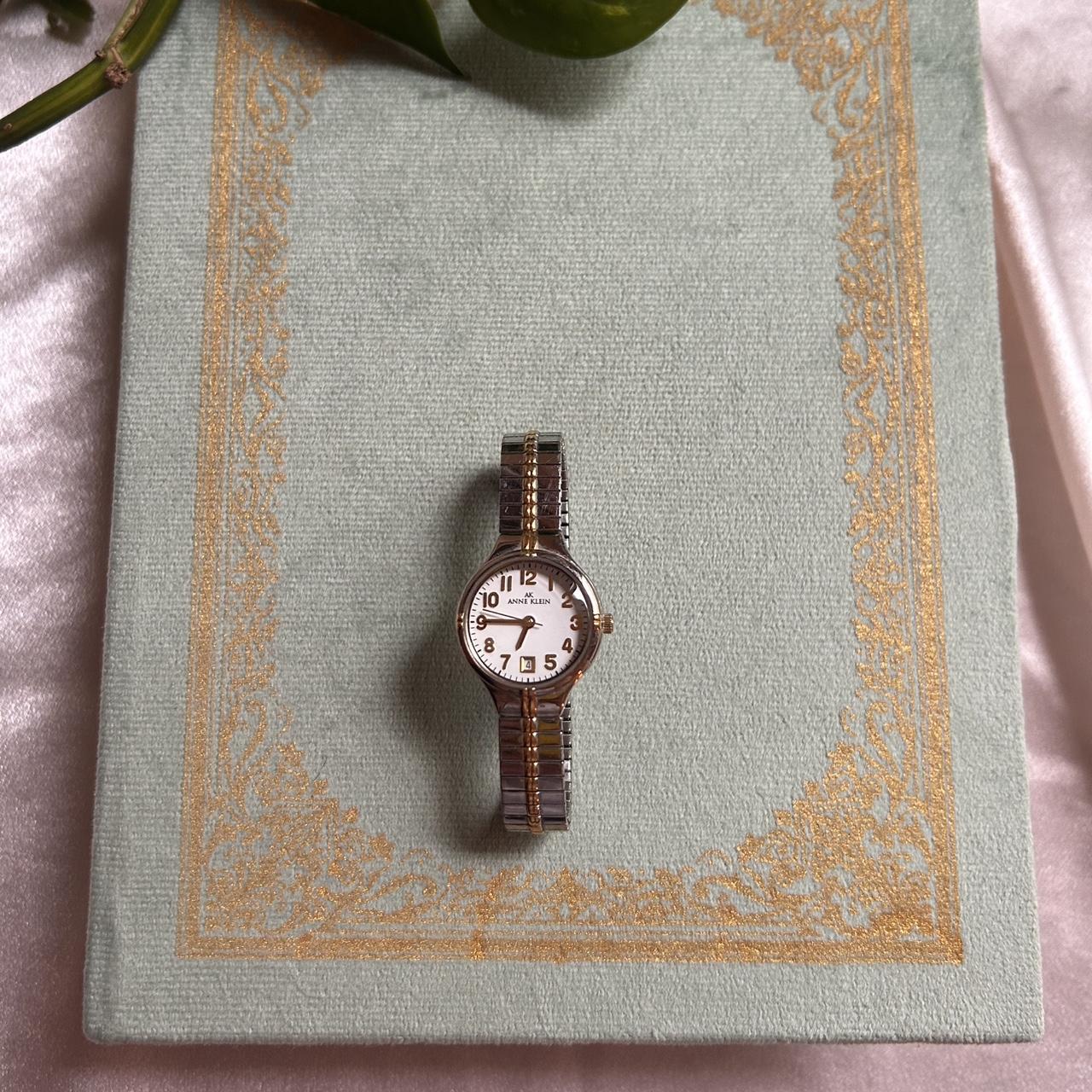 item listed by goldenhourtreasure