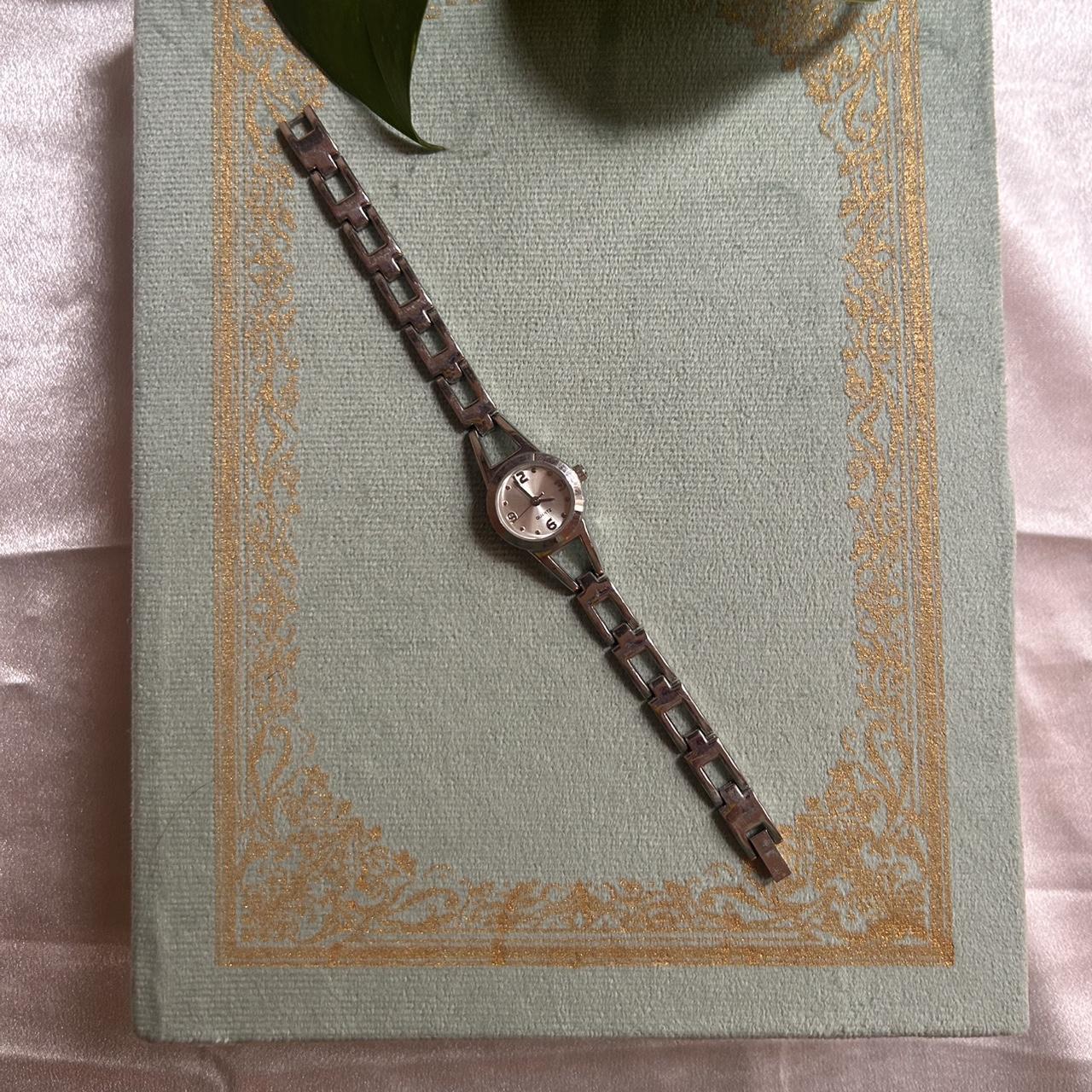 item listed by goldenhourtreasure