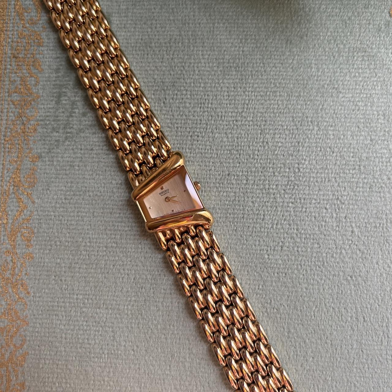item listed by goldenhourtreasure