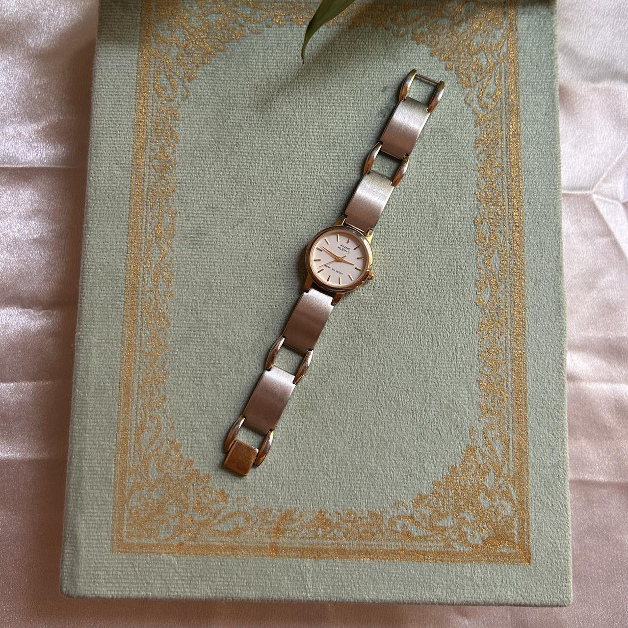 item listed by goldenhourtreasure