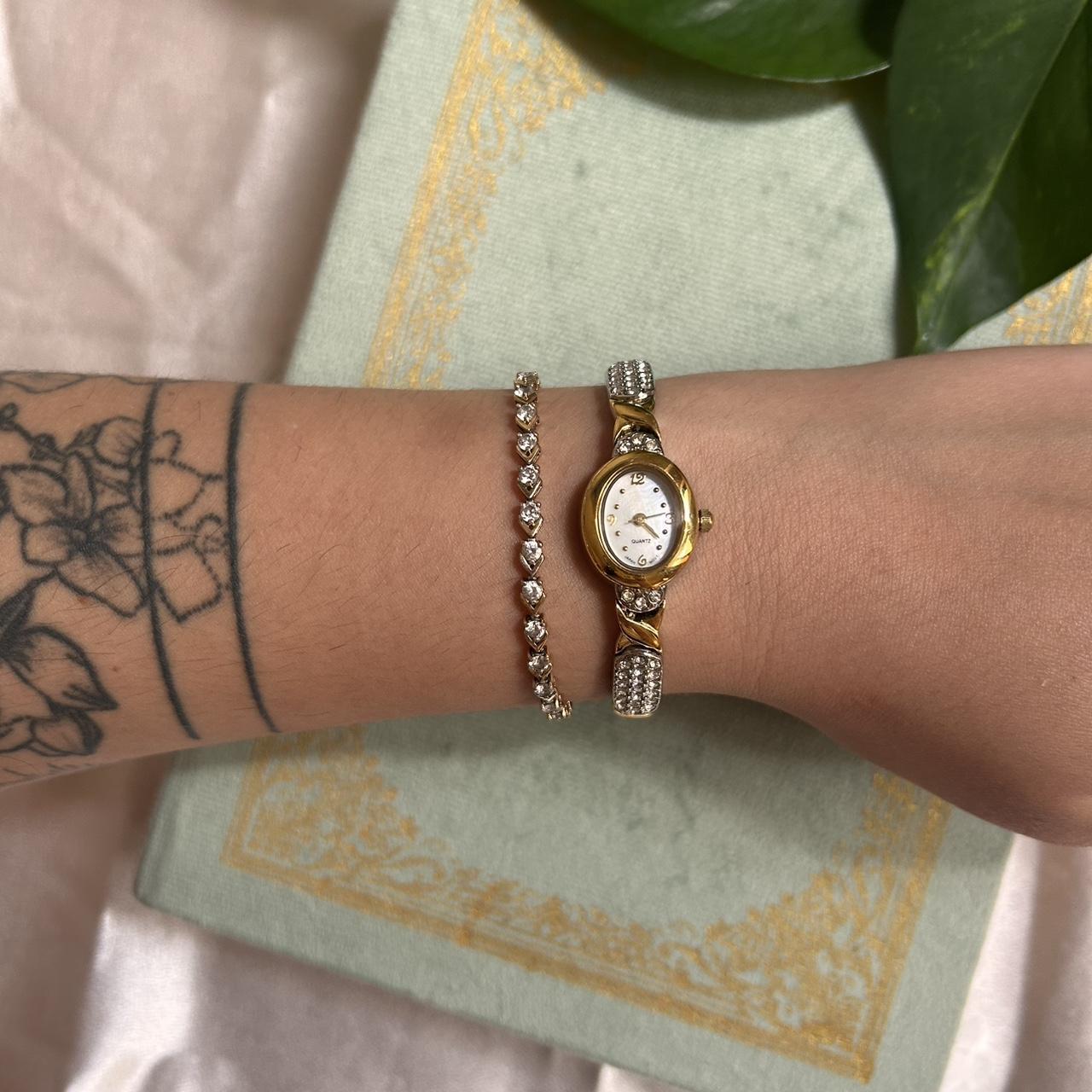 item listed by goldenhourtreasure