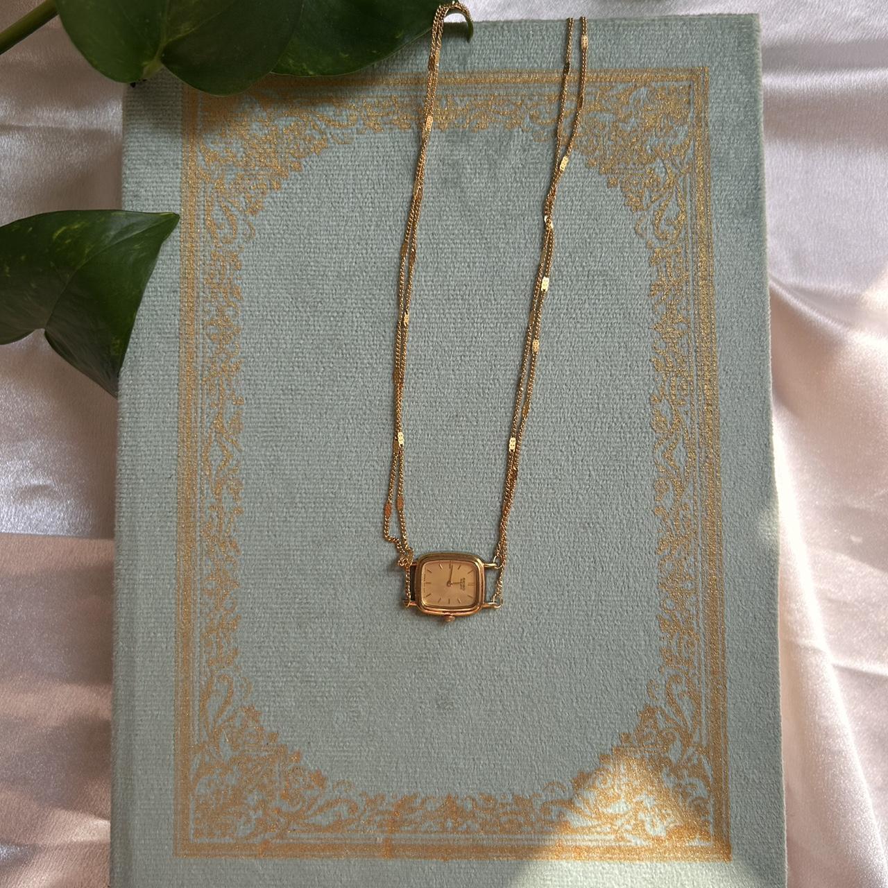 item listed by goldenhourtreasure