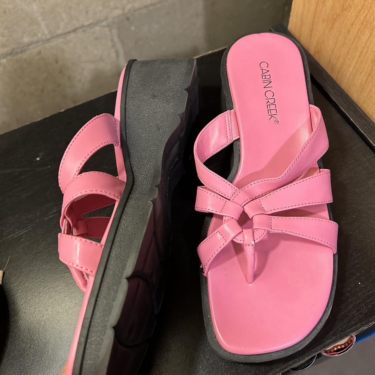 People Women's Pink Sandals | Depop