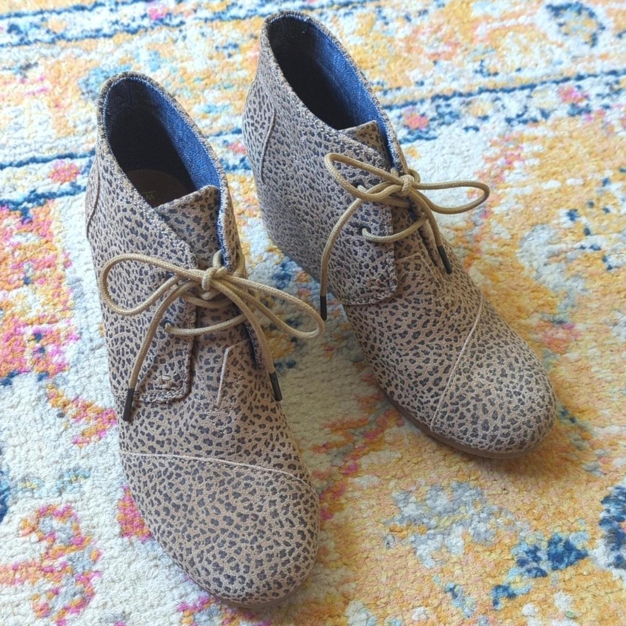 Toms desert wedge fashion cheetah