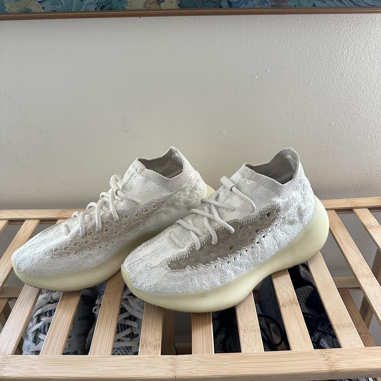 yeezy calcite on feet