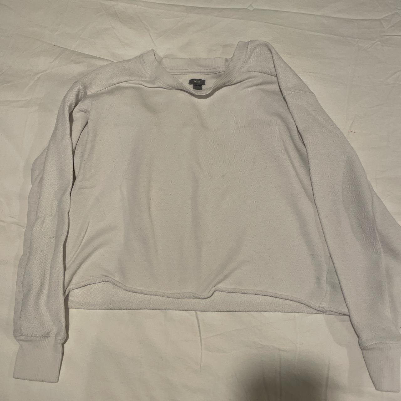 Arie White crop sweatshirt - Depop