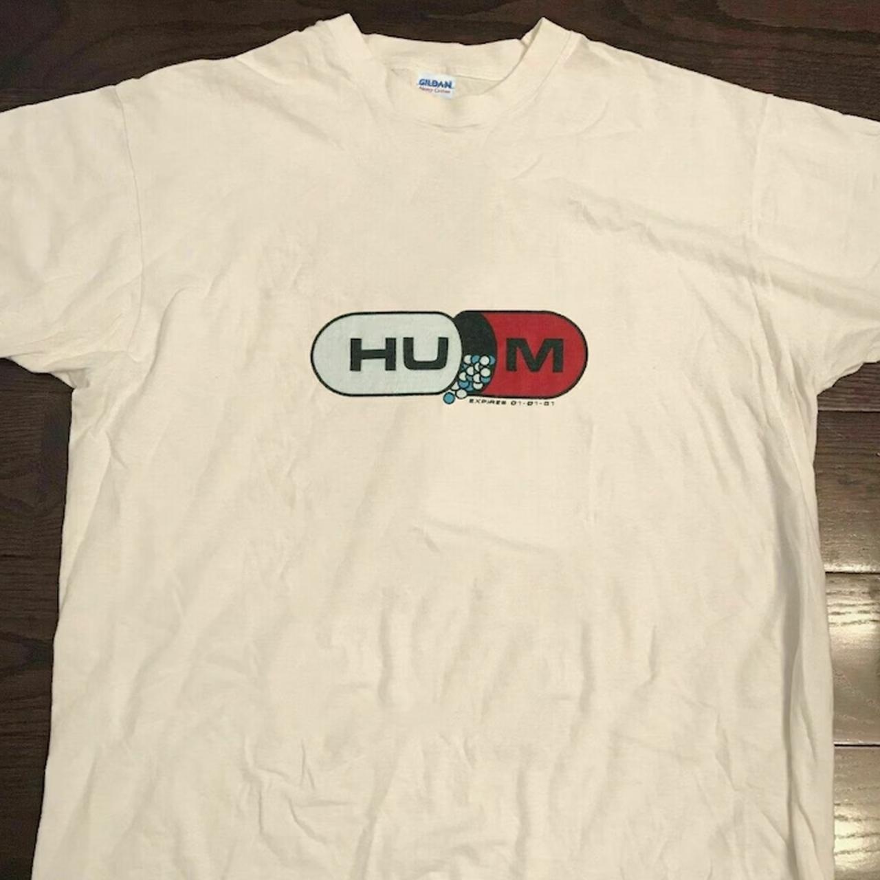 H.L. Miller Gold Vintage RARE Weave Salmon SS Tee - Depop