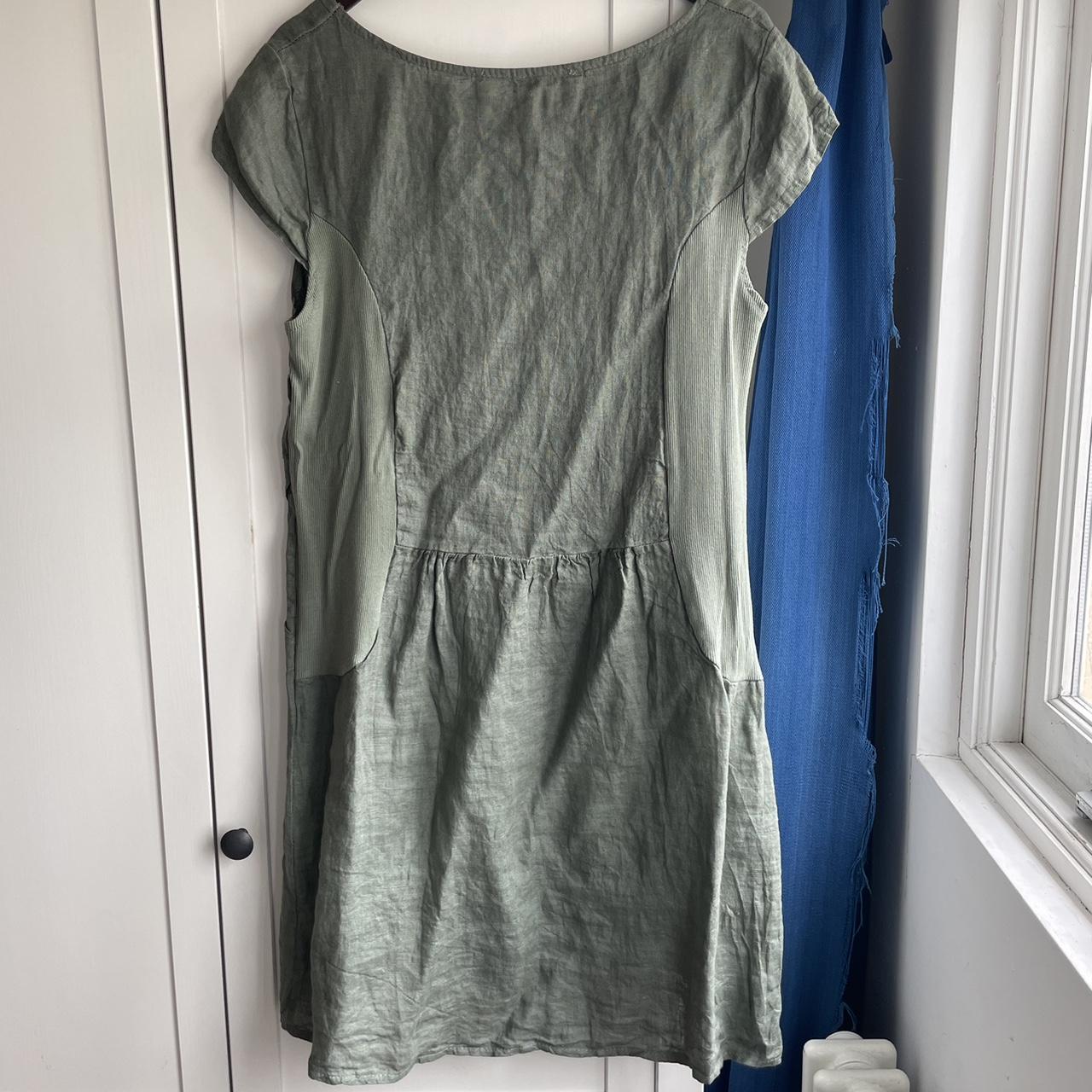 Simple khaki linen dress, made in Italy. Not sure on... - Depop
