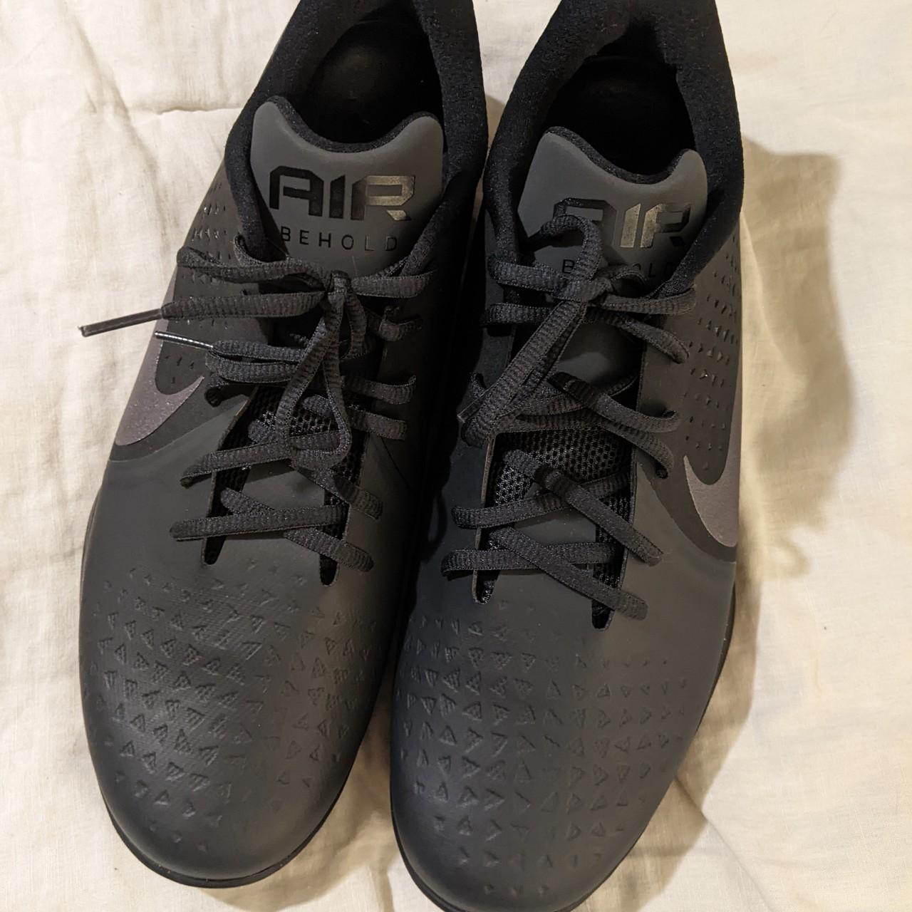 nike behold