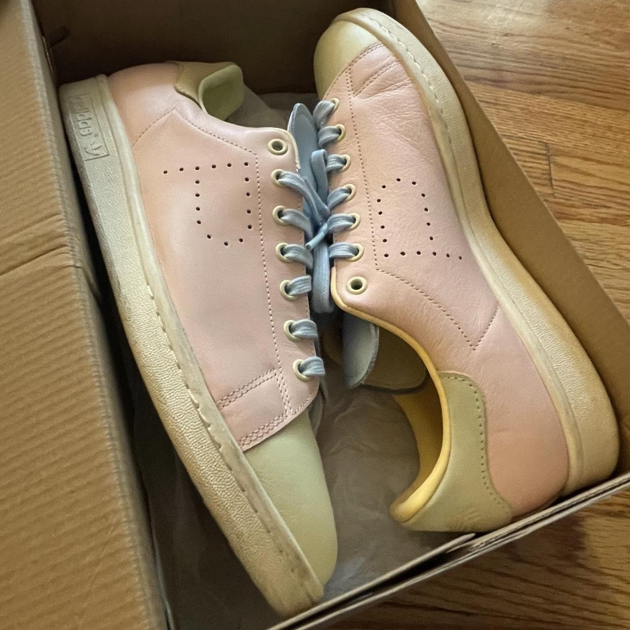 palace x adidas stan smith