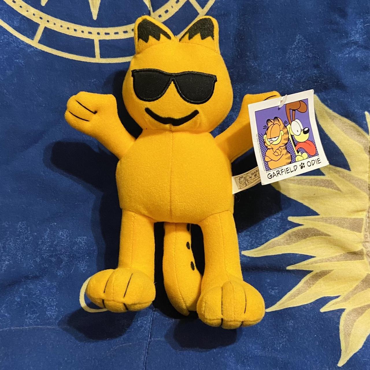 Emoji garfield plush online