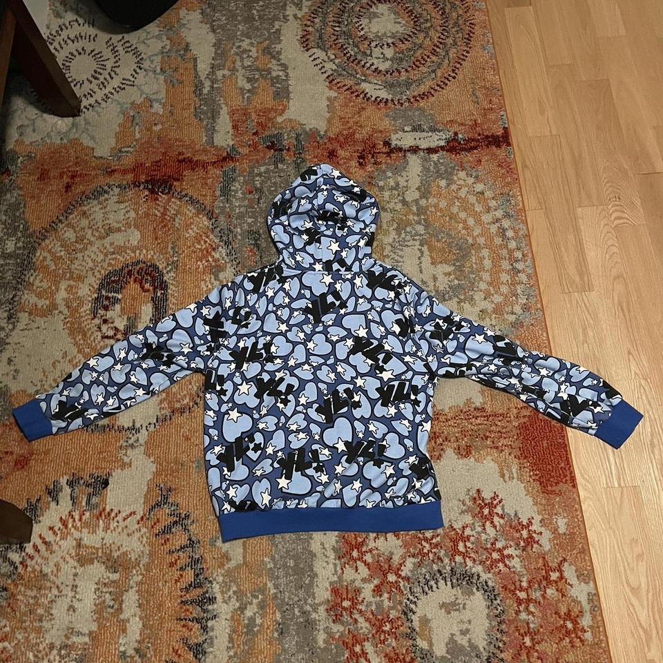 YL FULL ZIP BLUE HEARTS size XXL fits like an L or Depop