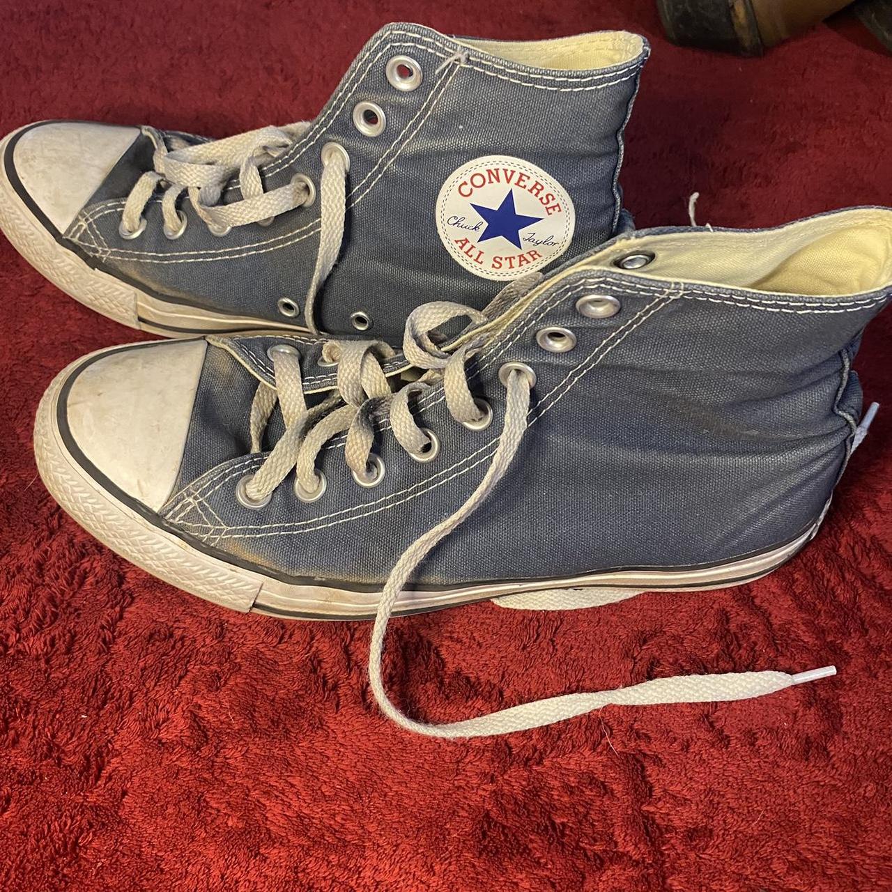 Converse Women's Navy and Blue Trainers | Depop