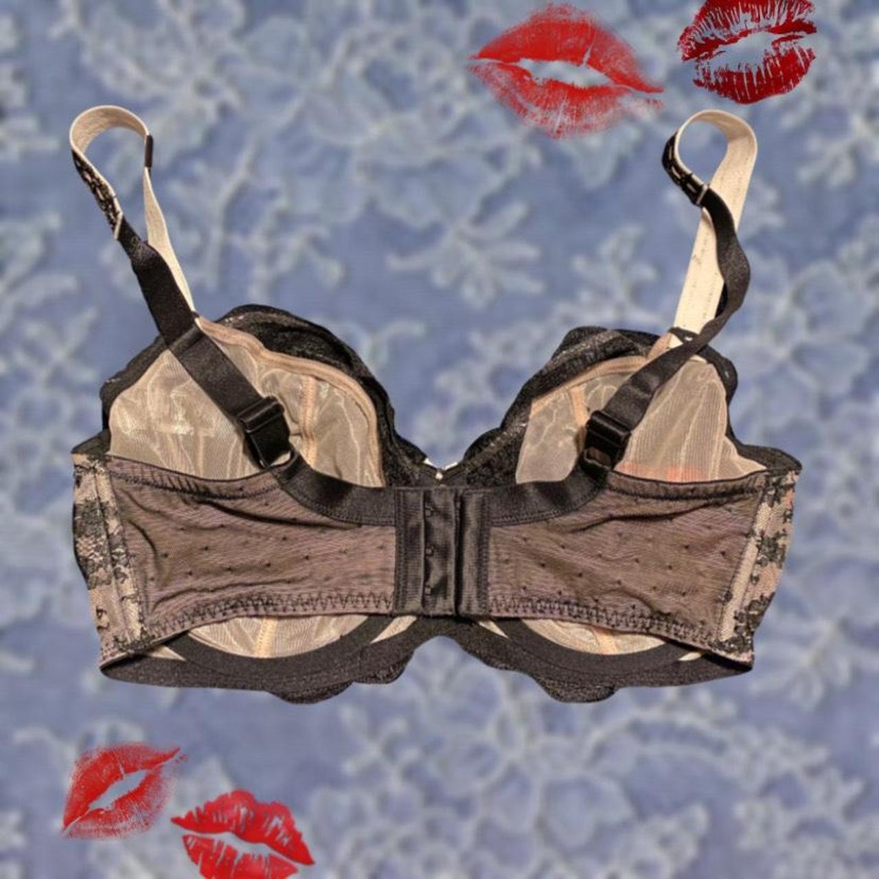 Paramour Women's Black and Cream Bra Depop