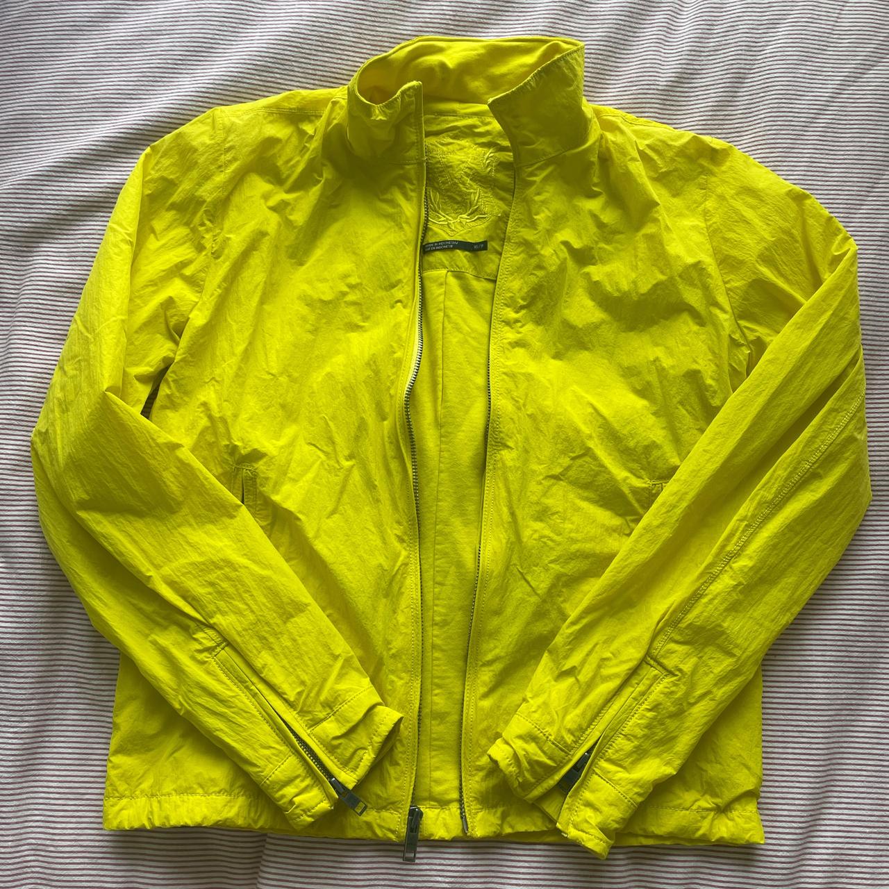 Club Monaco Men's Jacket Yellow XS – Club Monaco yellow rain