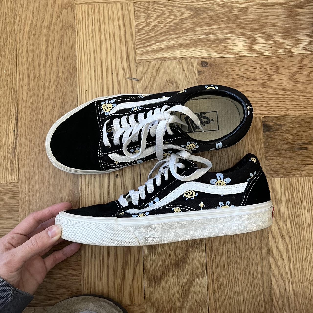 Cute low shops vans