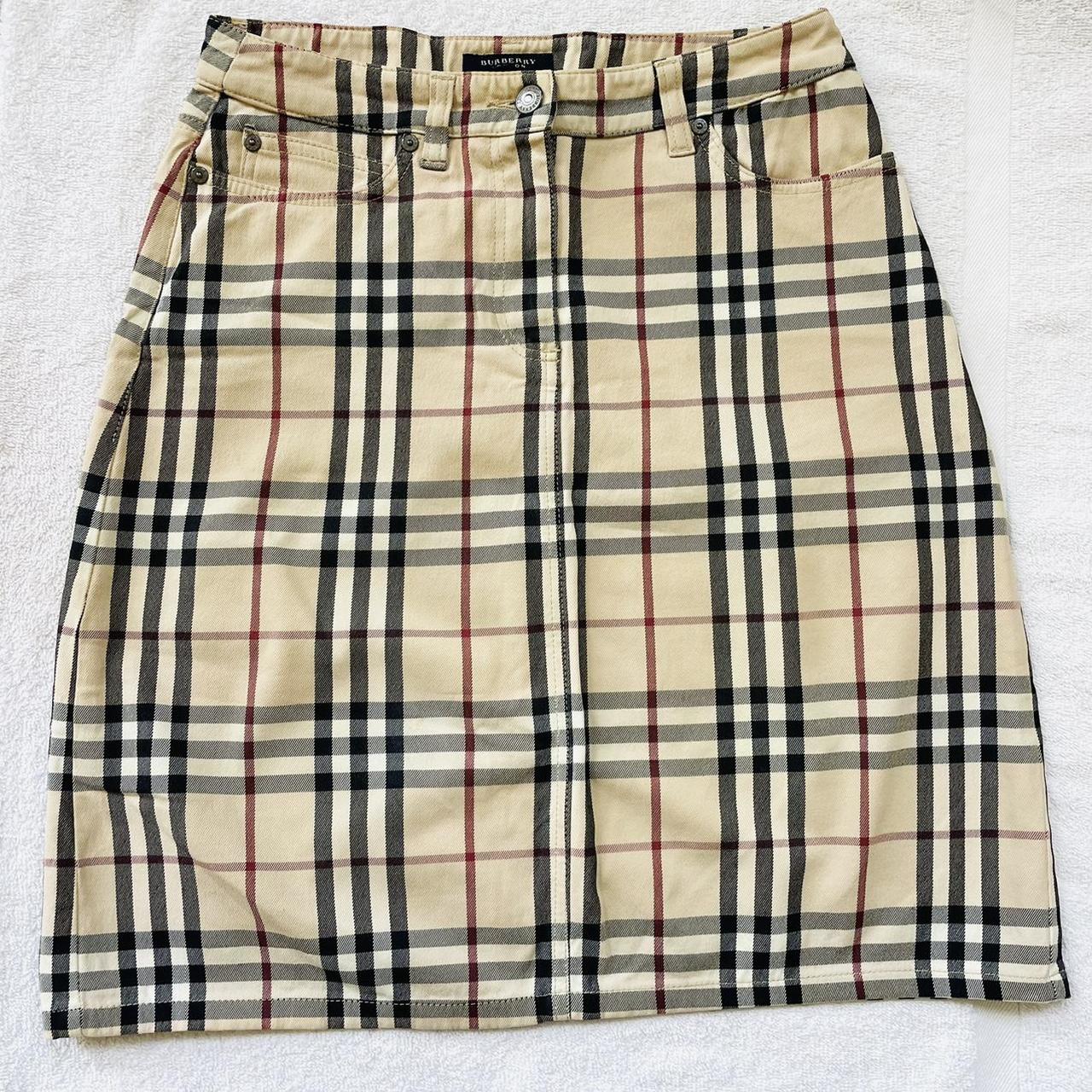 Burberry skirt shop size 4