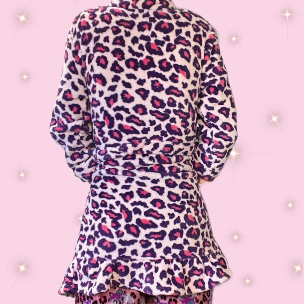 Pink / purple leopard print robe! Super soft & cozy.... - Depop