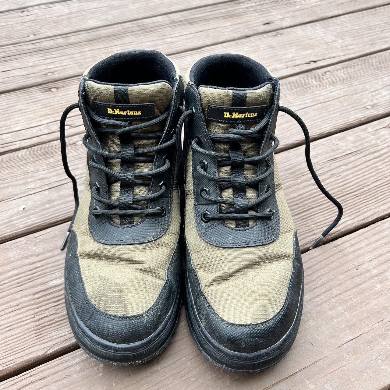 Dr martens 2024 green canvas boots