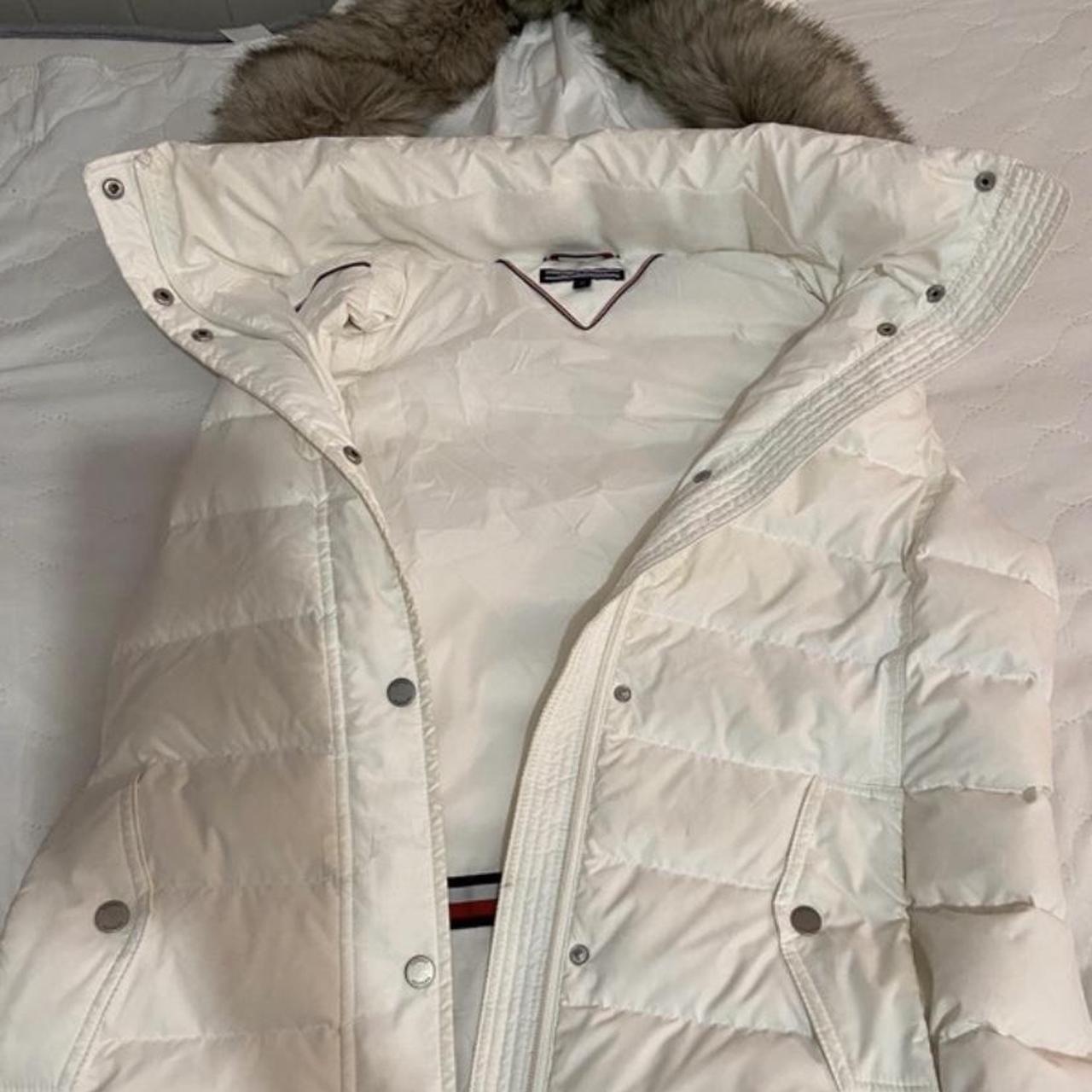 Tommy Hilfiger Gilet - so warm - removable hood... - Depop