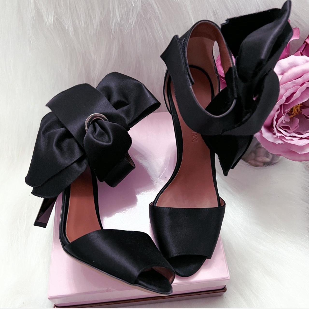 item listed by petitefraisee