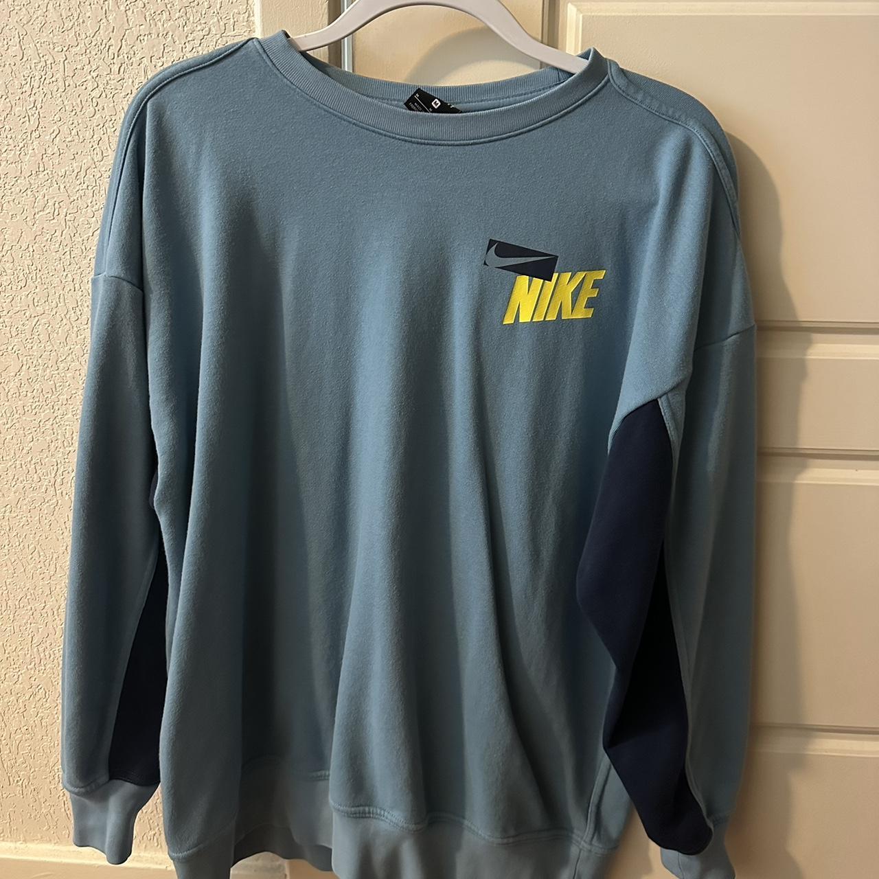 womens cute nike shirts