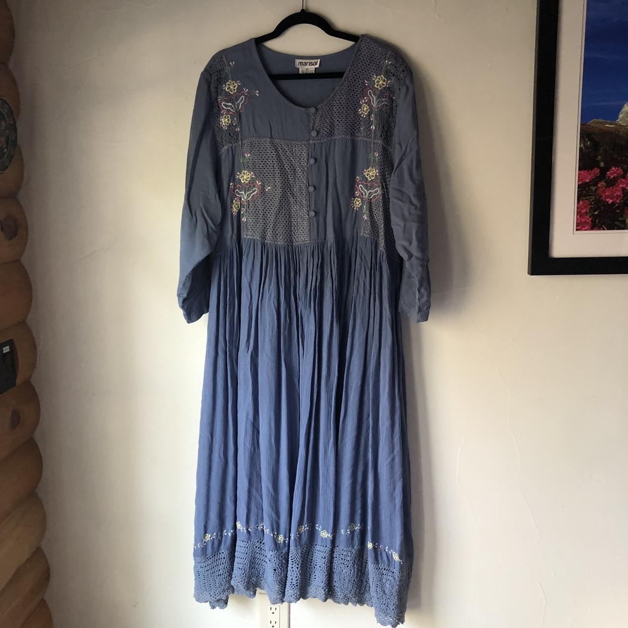 item listed by azizawaaziza