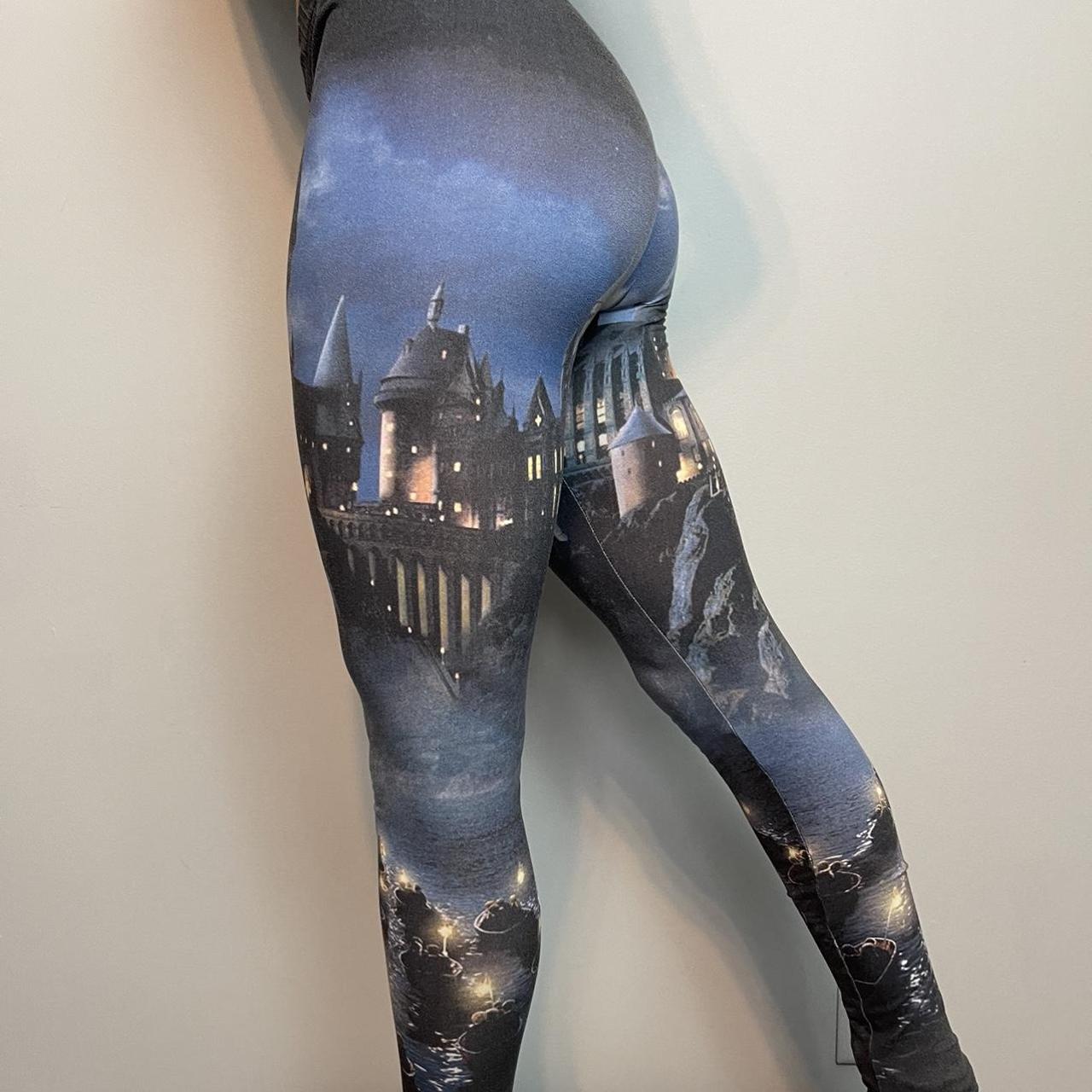 Super cool Harry Potter leggings. Good condition, - Depop