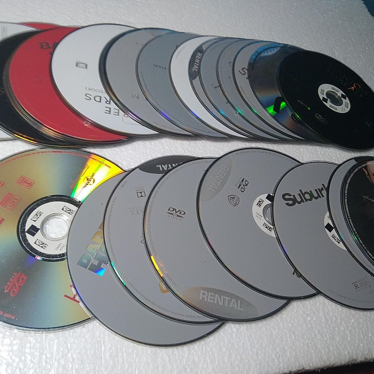 Lot 30 loose DVD movies. NO CASE. Most are retired... Depop