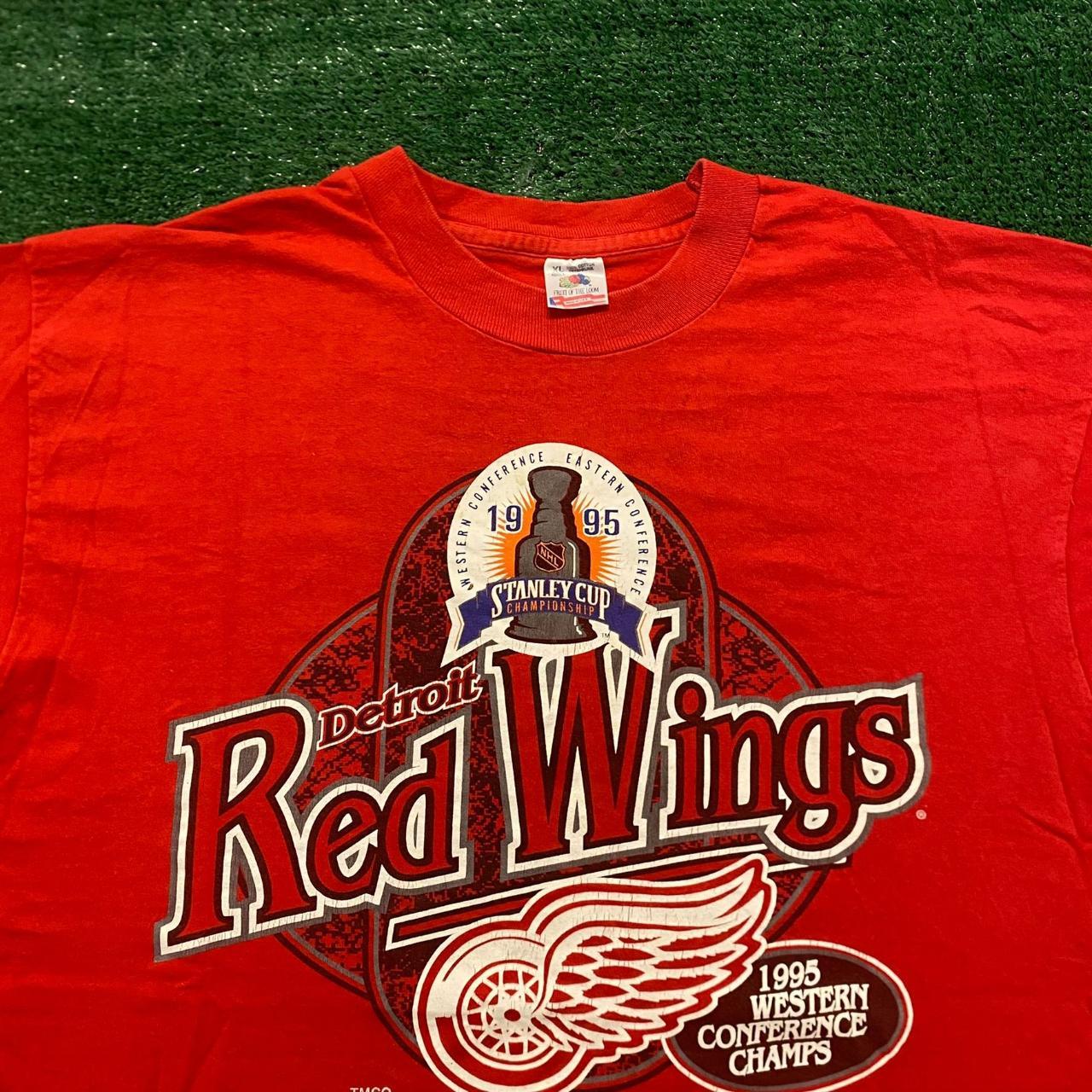 90s Detroit Red Wings T-Shirt Size - - Depop