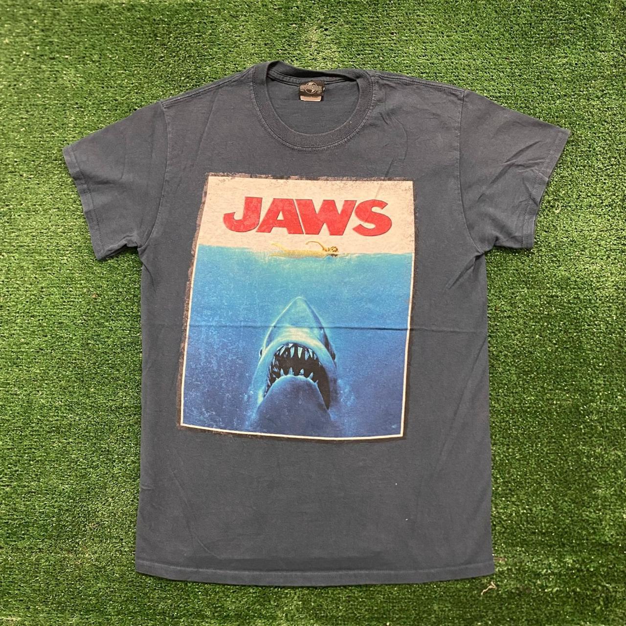 Jaws t outlet shirt universal studios