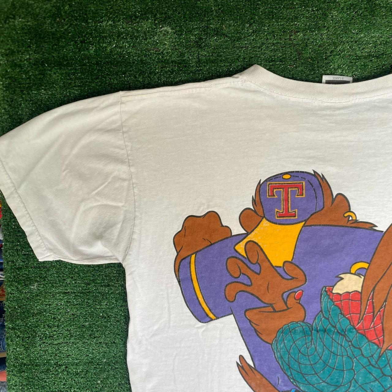Rare Looney tunes shirt size large Vintage 90s style 94 Hip