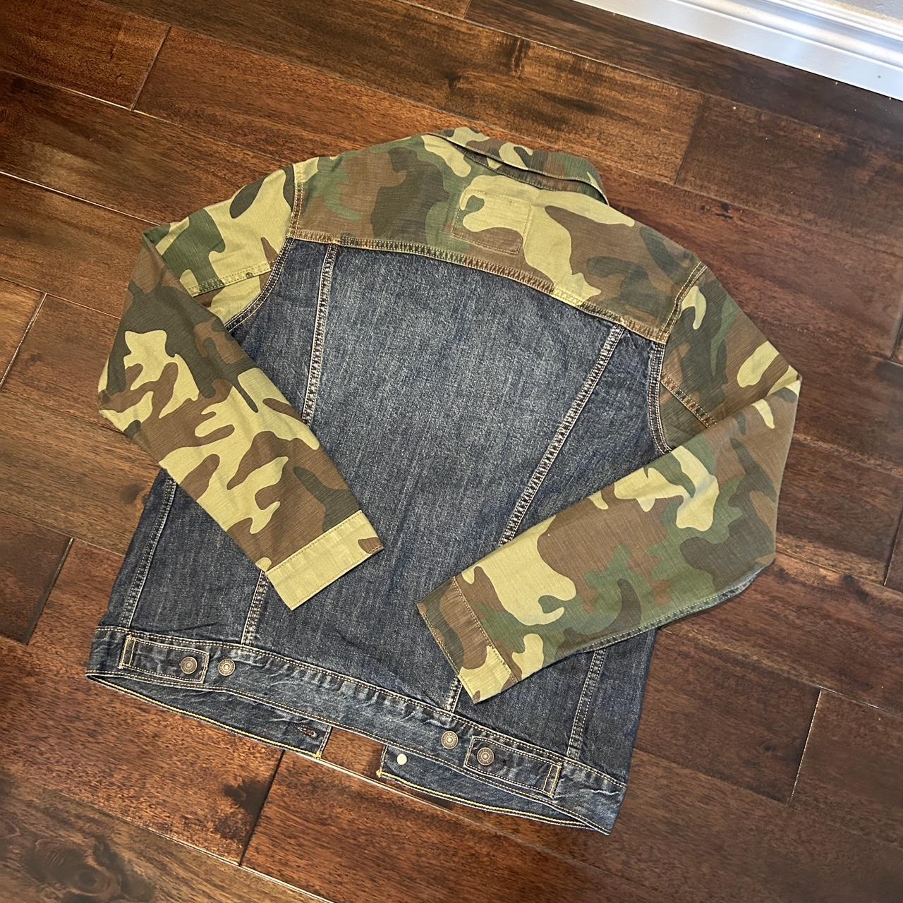 Vintage style camo Levi’s Denim Jacket... - Depop