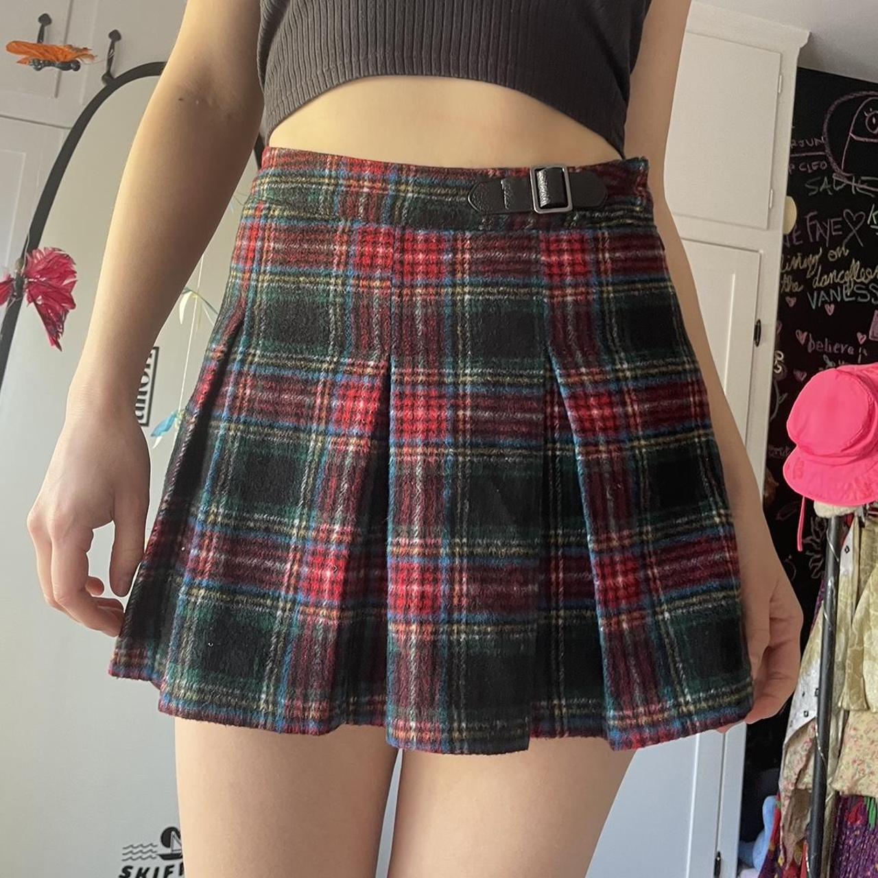 Next Women's Red and Black Skirt (4)