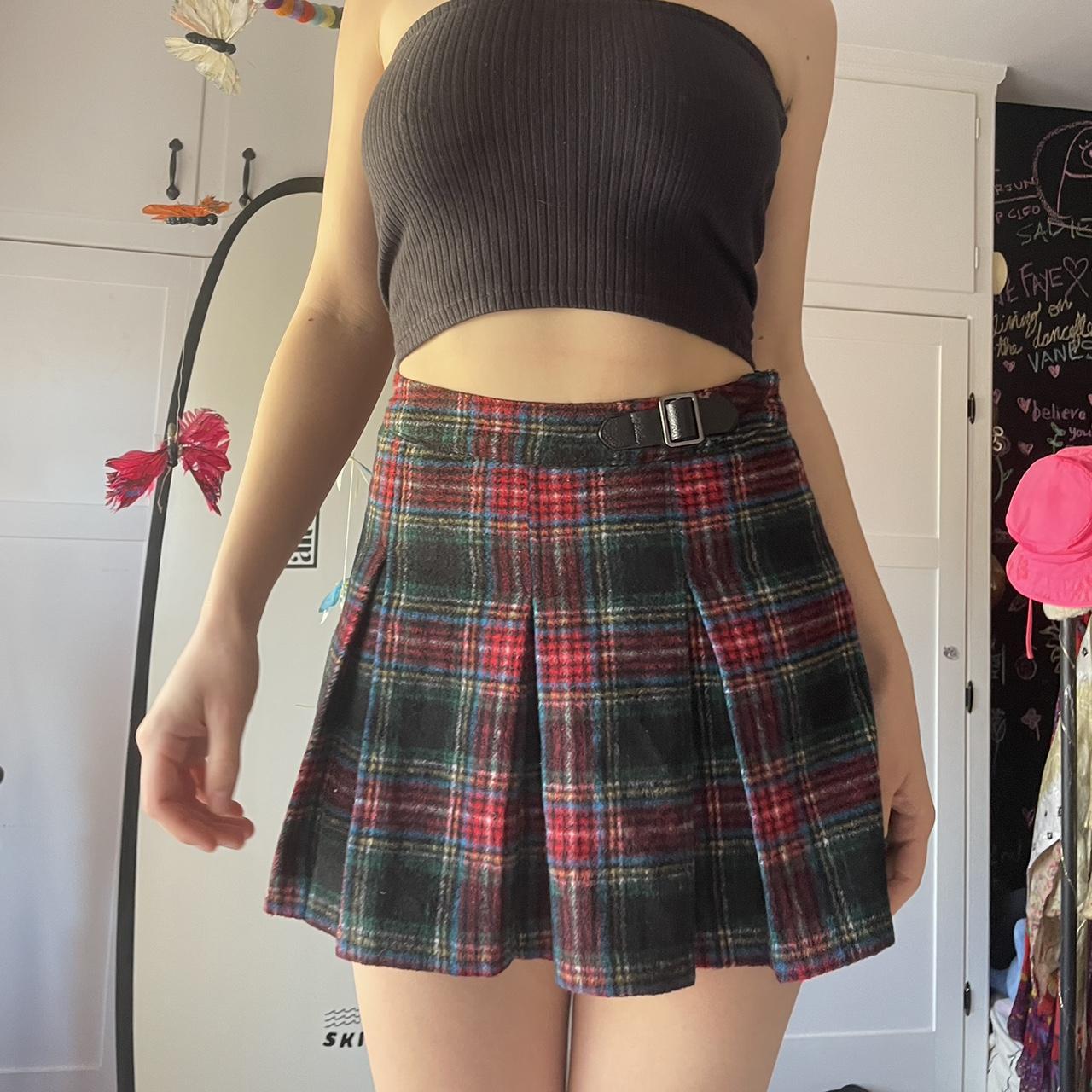 Next Women's Red and Black Skirt (3)
