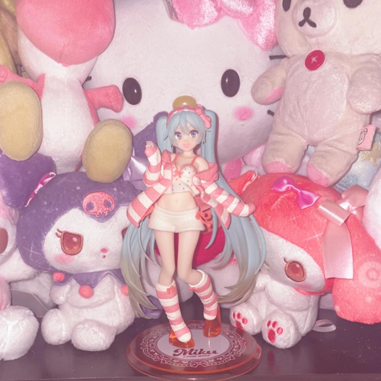 HATSUNE MIKU ROOM WEAR PRIZE FIGURE WITH BOX NOT... - Depop