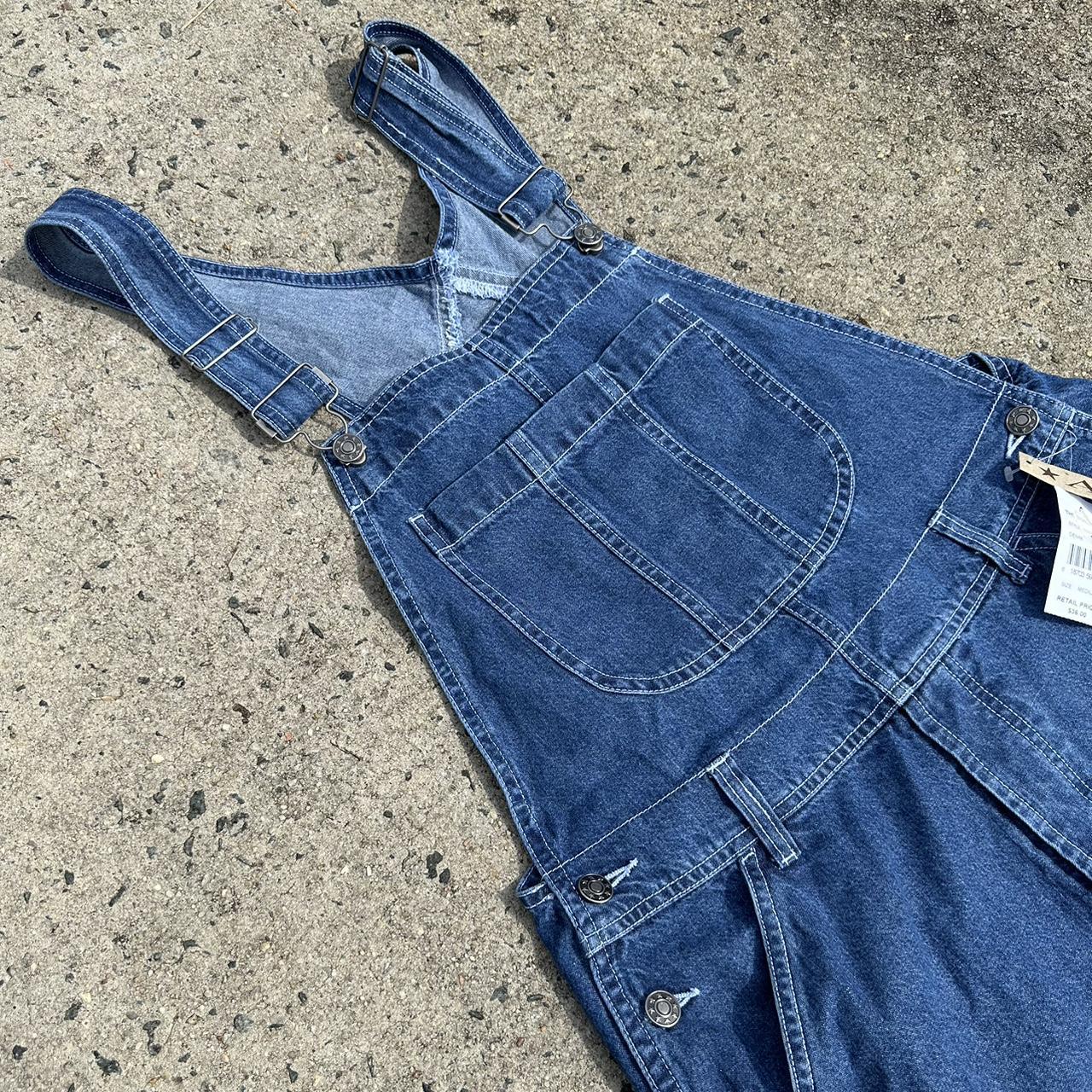 858 Denim Overalls Man Stock Photos, High-Res Pictures, and Images - Getty  Images