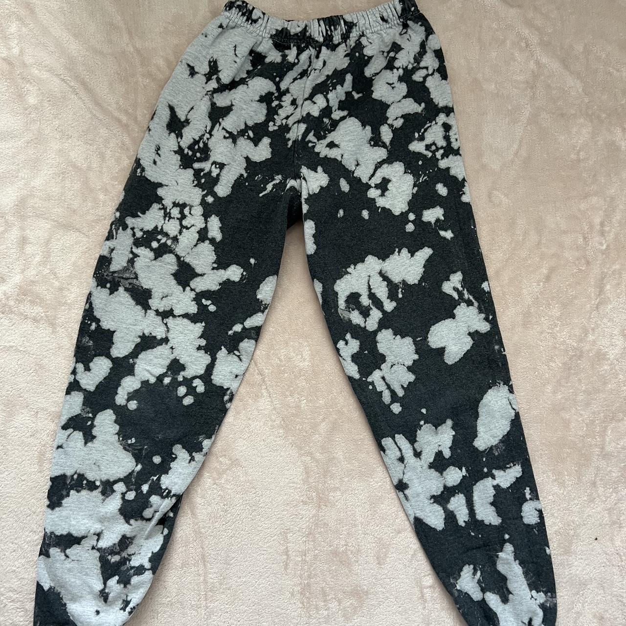 urban outfitters sweats - Depop