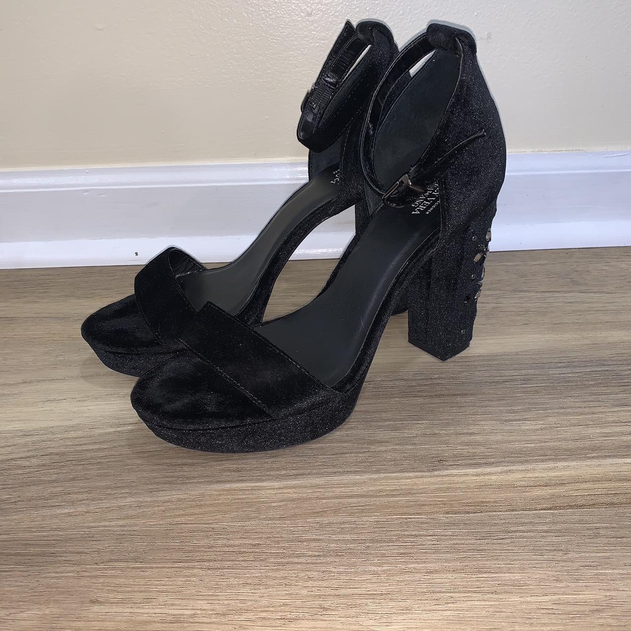 Simply vera hot sale wang heels