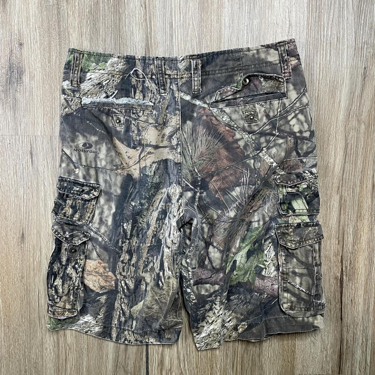 Y2K FADED GLORY CAMO CARGO SHORTS SIZE36x12... Depop