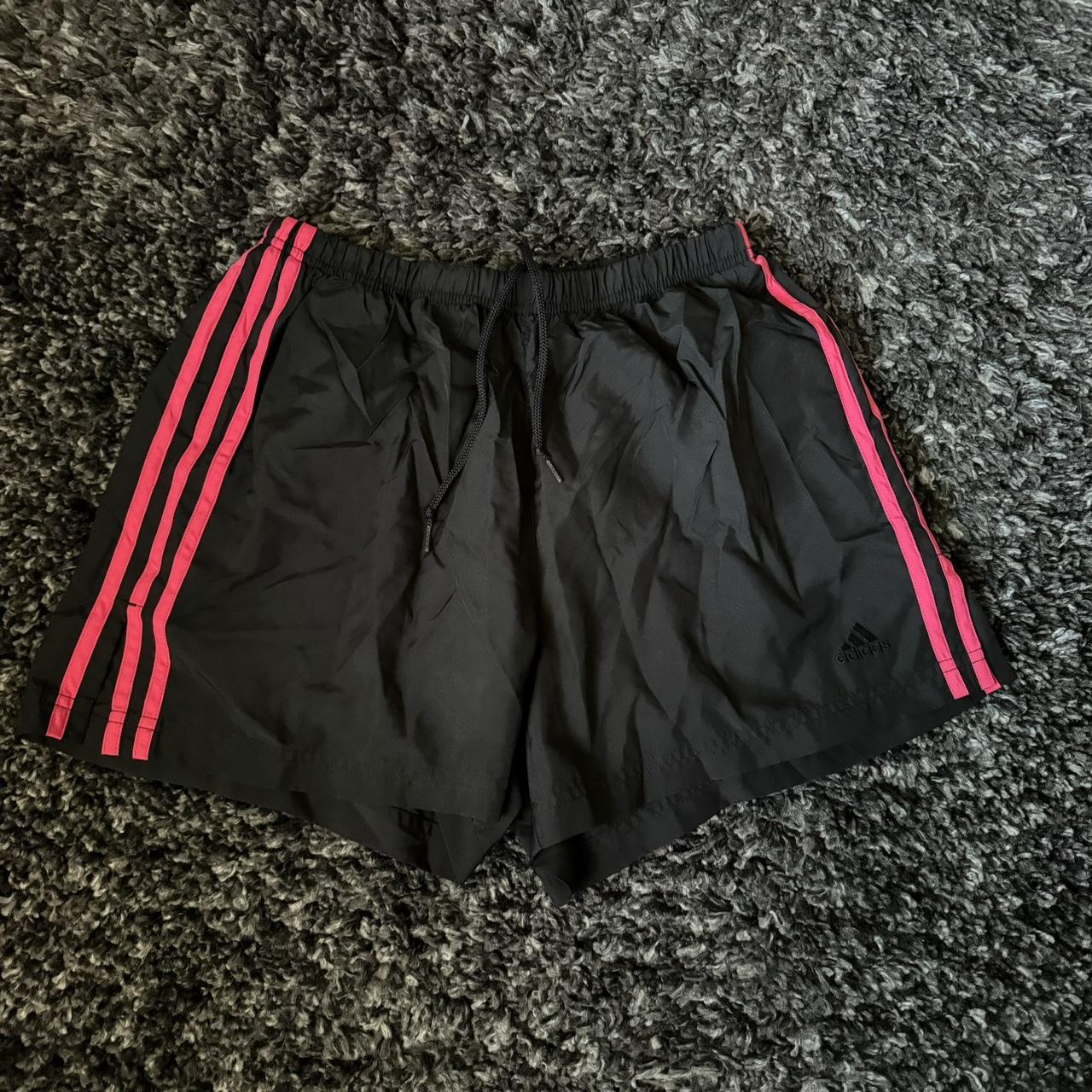 Black adidas shorts 2024 with red stripes