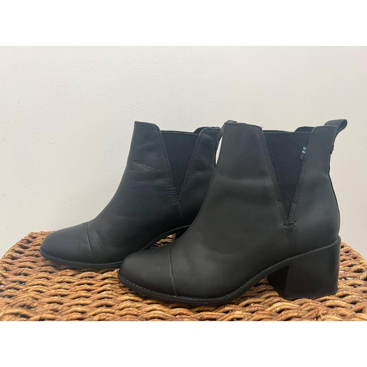 Toms black leather hot sale women's esme boots