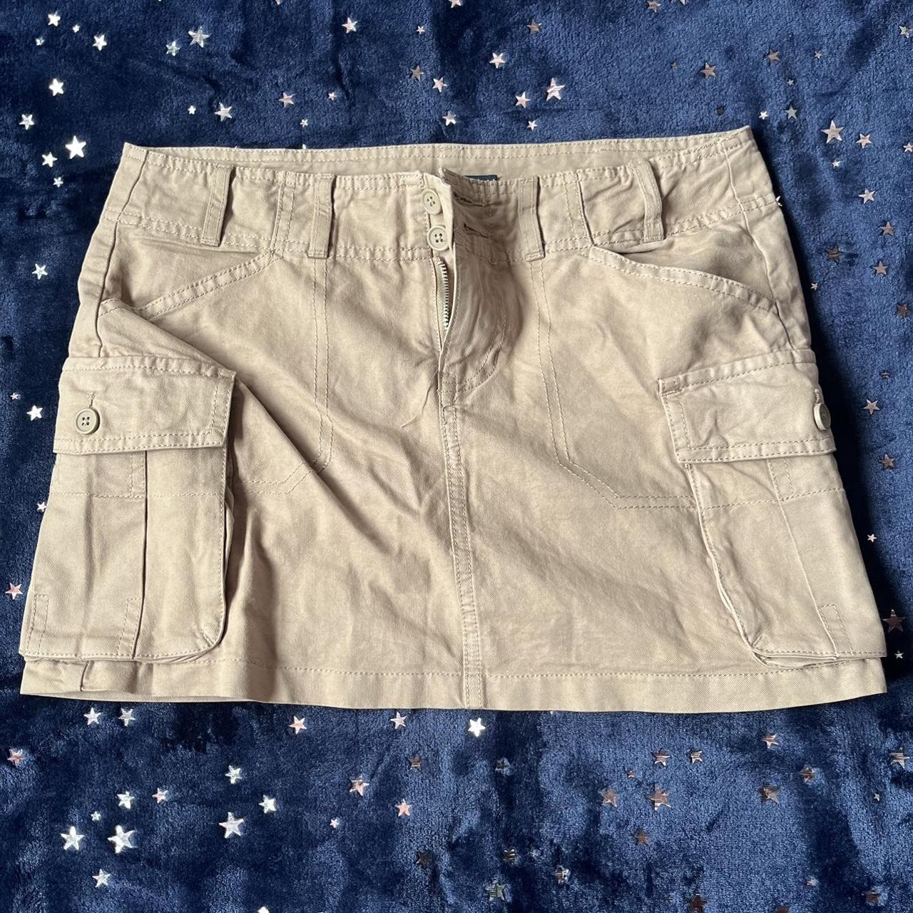 Super cute Brandy Melville tan cargo skirt! ⭑ worn... Depop