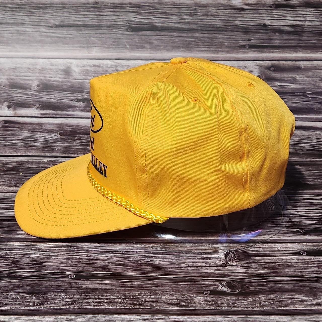 洋服通販 - 新作アイテムを This vintage Depop | any for must-have a is hat trucker 帽子