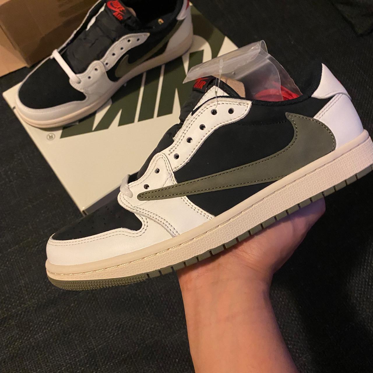 foot locker jordan 4 taupe haze