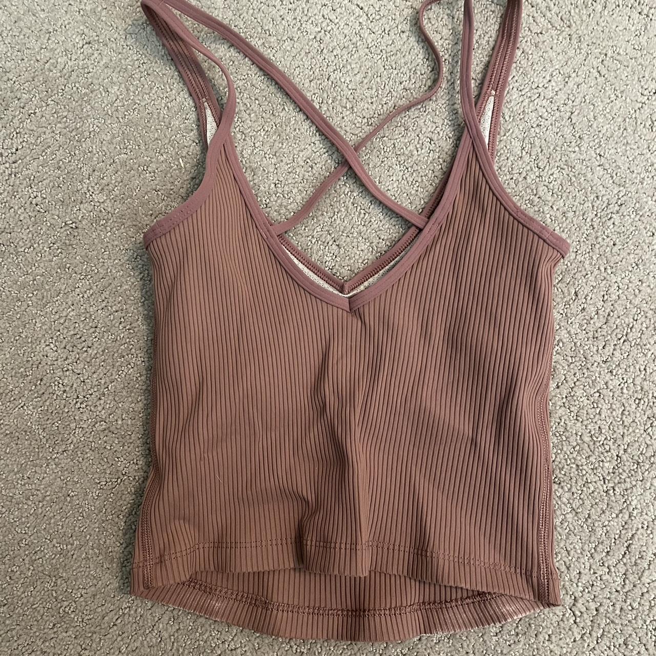 Vuori Women's Vest Depop