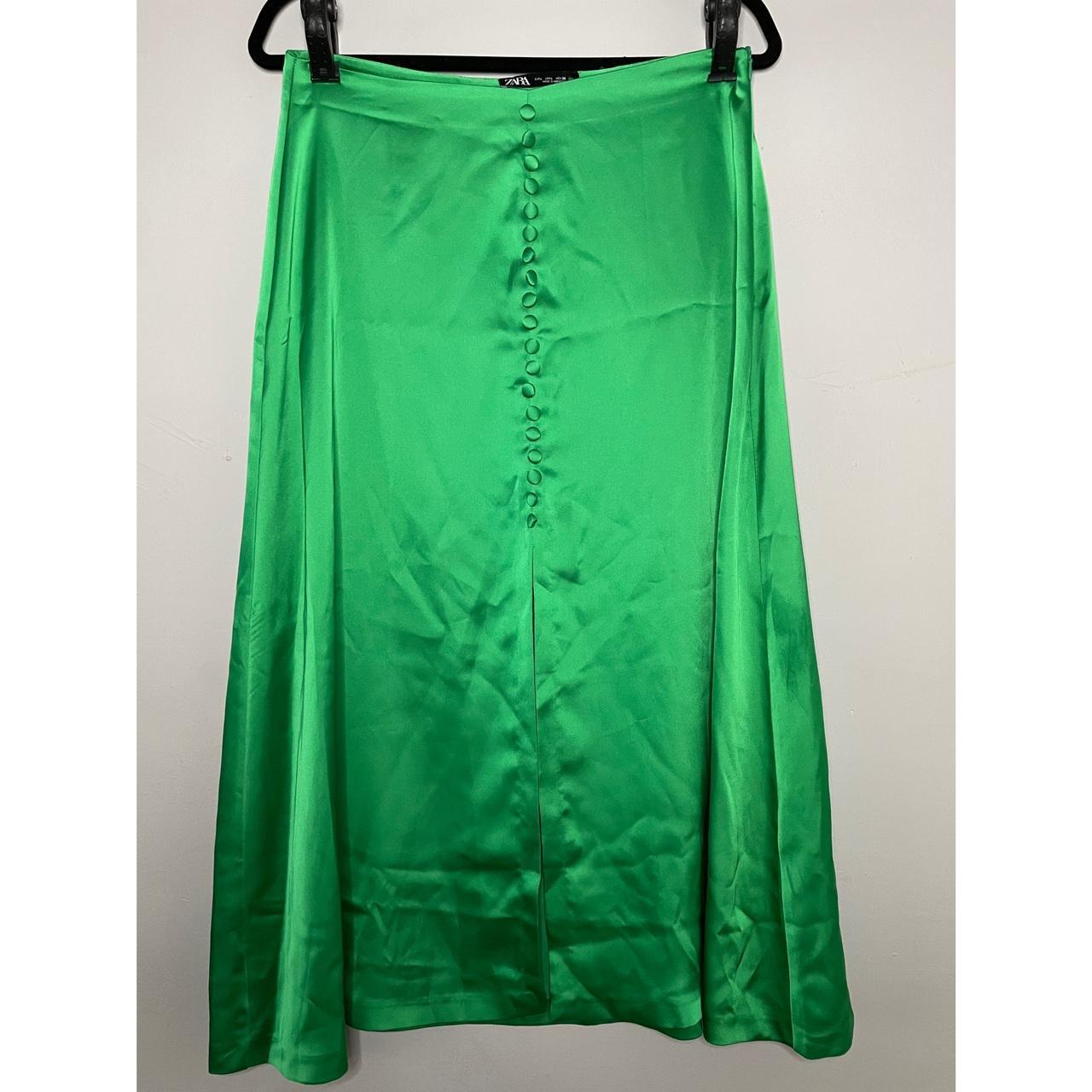 Zara Women's Green Skirt | Depop