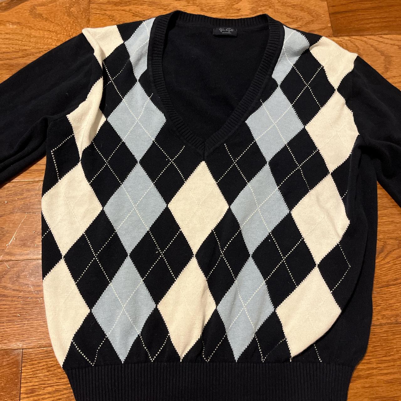 Black and blue argyle sweater super cute!