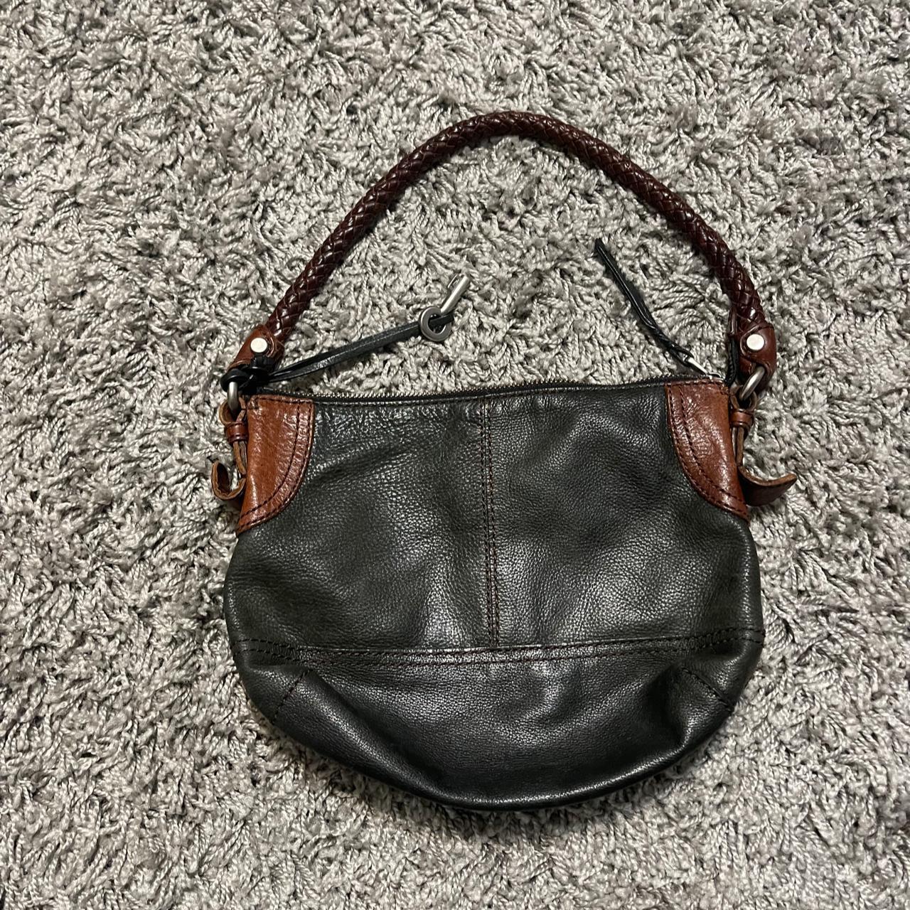 Fossil Women's Wristlet Leather Wallet Wristlet Wallet, Black (Model:  SLG1557001): Handbags: Amazon.com