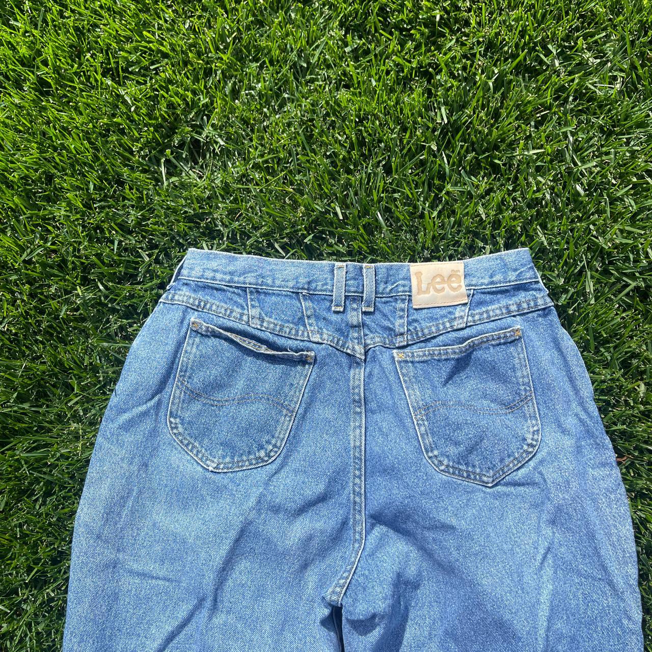 Vintage Lee Light Wash Denim Tapered Jeans Size 18... - Depop